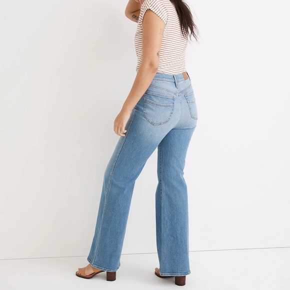 Madewell 11” High-Rise Flare Jeans Caine Wash - Picture 4 of 14